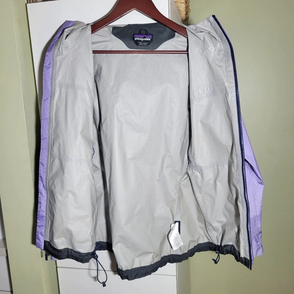 Patagonia nylon  hooded shell windbreaker jacket two toned purple small - Picture 6 of 12